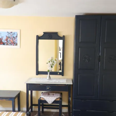 Panormos Apartments *