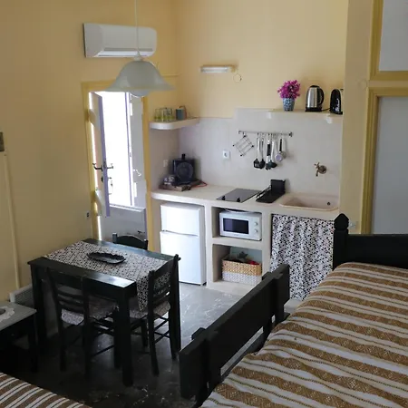 דירה Panormos Apartments *