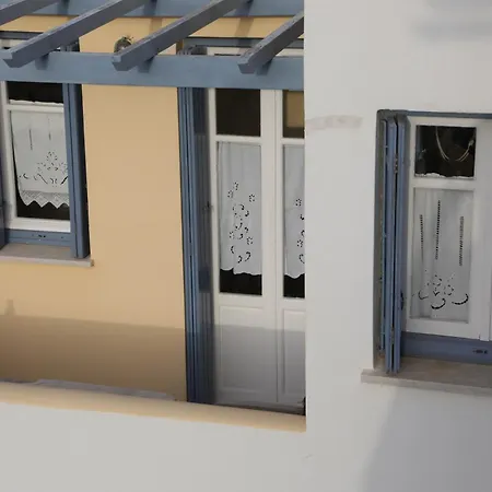 Panormos Apartments דירה